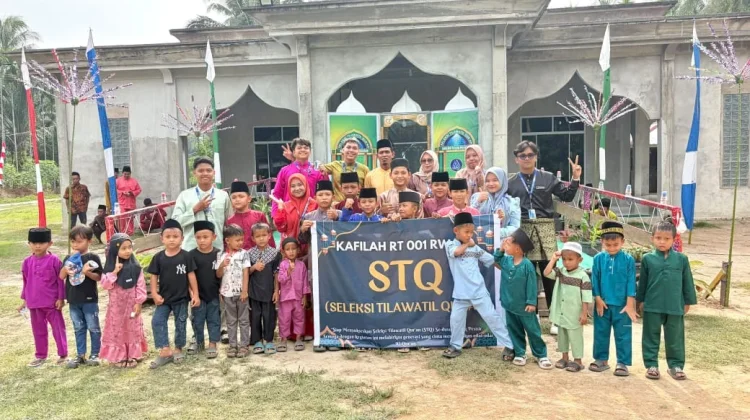 Bersama Masyarakat, Mahasiswa KKM ISNJ Desa Teluk Papal Sukseskan STQ