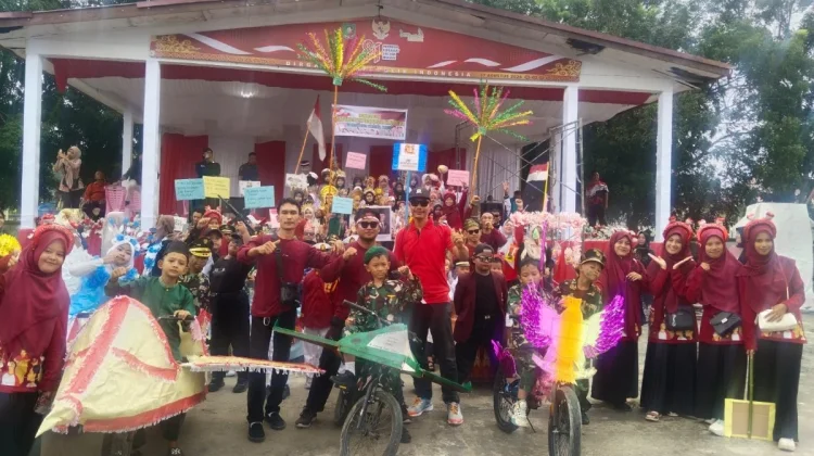 KUA Rupat Utara Ikut Karnaval Semarakkan HUT ke-81 RI