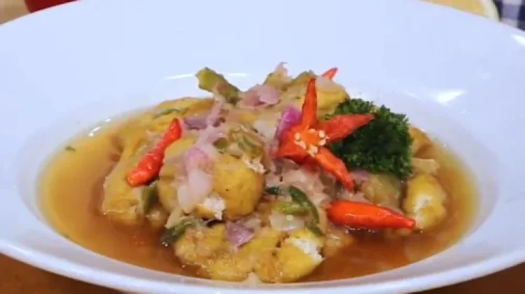 Tahu Gejrot, Camilan Sederhana dengan Rasa Pedas dan Segar