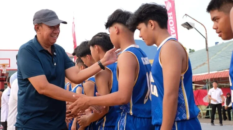 Wabup Muzamil Buka Kompetisi Basket Pelajar Selatpanjang