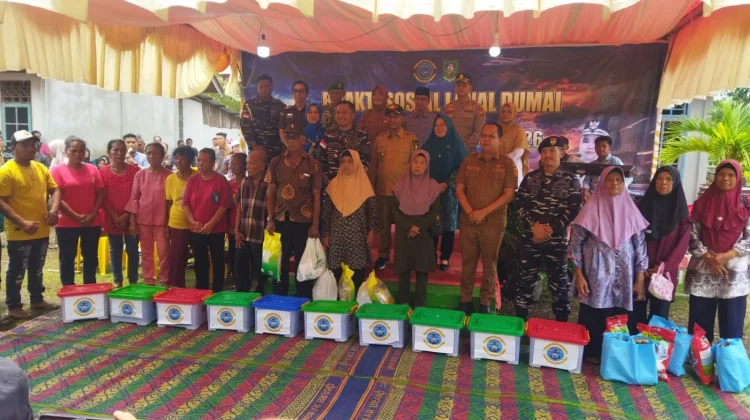 Bhakti Sosial Lanal Dumai Sasar Warga Pesisir Bengkalis