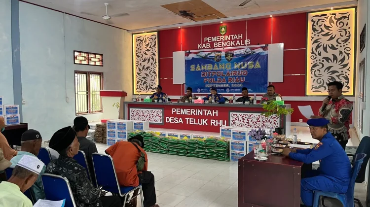 Ditpolairud Polda Riau Sapa Warga Pulau Terluar Rupat Utara dalam Sambang Nusa