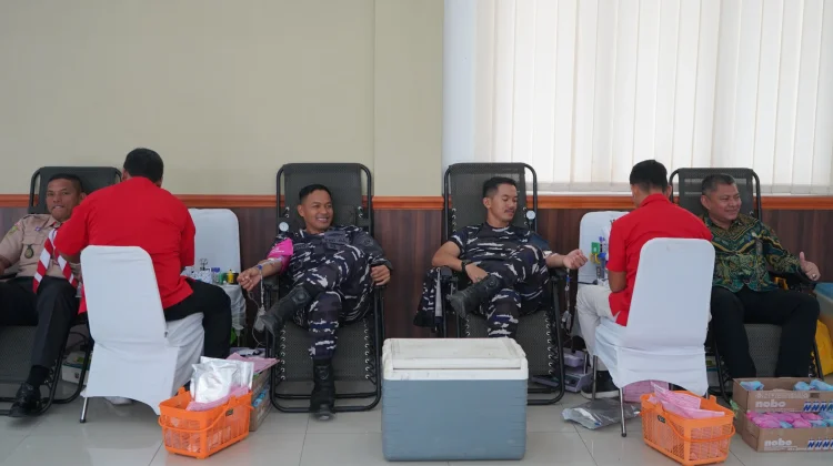 Lanal Dumai Raih Penghargaan Donor Darah Teraktif