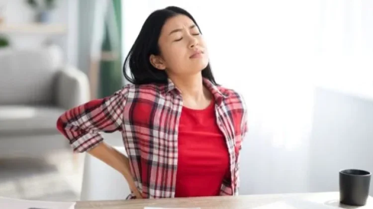 Penyebab Sakit Pinggang Belakang pada Wanita