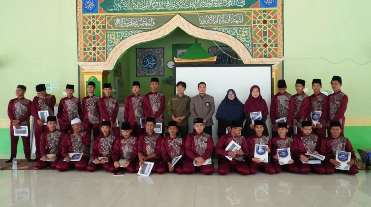Ponpes Ittihadul Muslimin Bekali Santri Karya Tulis Ilmiah