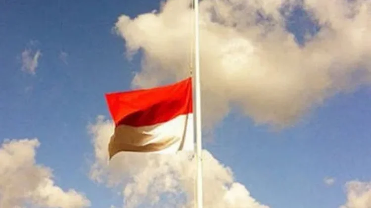 MAN 2 Bengkalis Kibarkan Bendera Setengah Tiang Sambut Hari Kesaktian Pancasila