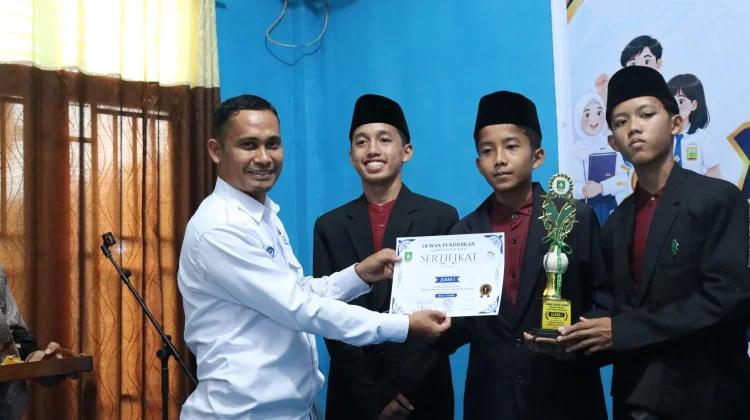 Dewan Pendidikan Bengkalis Apresiasi Juara Cerdas Cermat SMP