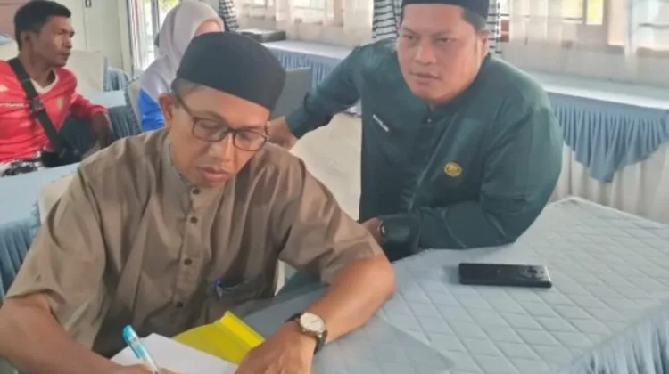 HUT PGRI Bengkalis Diisi Olahraga dan Gotong Royong