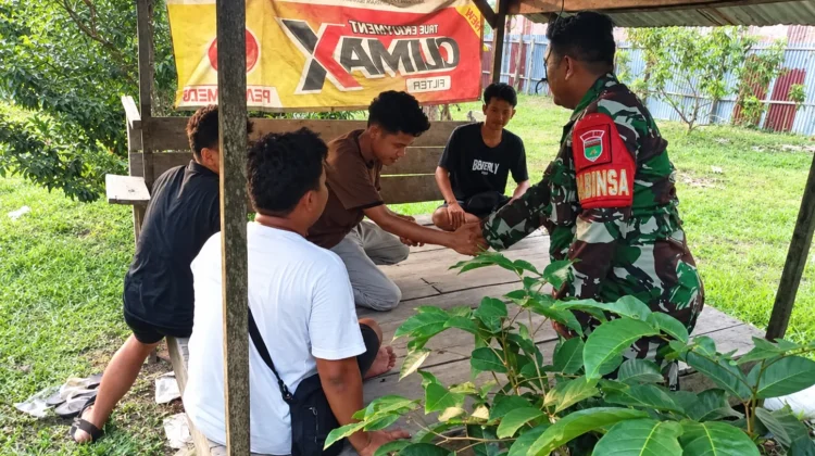 Babinsa Rupat Ajak Warga Darul Aman Amalkan Nilai Pancasila
