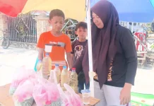 Ziarah Kubur Ramadan: Pedagang Bunga Rampai Kebanjiran Rezeki