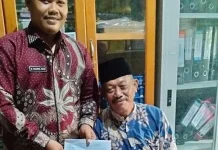 Penyuluh KUA Bantan Salurkan Qimat Zakat ke Sejumlah Desa