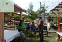 Koptu Ade Kurniawan Sosialisasikan Nilai Pancasila Kepada Warga