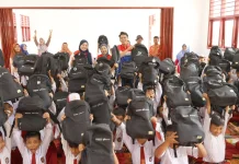Tas Baru, Energi Baru: Senyum Siswa Minas Sambut HUT ke-1 Danantara
