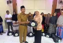 DWP Kabupaten Bengkalis Salurkan Bantuan Sembako di Desa Damai