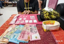 Polisi Ringkus Pengedar dan BB Sabu Bathin Solapan