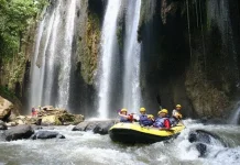 10 Wisata Adrenalin di Indonesia yang Wajib Dicoba