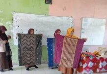 Pembelajaran Budaya Melayu, Siswa SMPN 1 Bandar Laksamana Kenali Songket Siak