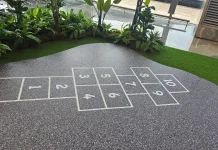 Permainan Tradisional Engklek Hadir di Bandara KLIA, Tarik Perhatian Wisatawan