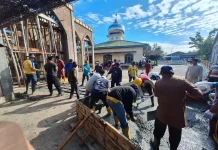 Semangat Gotong Royong Warnai Pembangunan Masjid Nurul Hidayah Senggoro