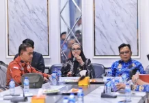 Iyet Bustami Siap Perjuangkan Nasib Pekerja Panglong Meranti