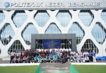 Direktur Polbeng Resmi Buka PKM dan PORSENI 2026