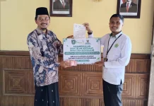 UPZ KUA Pinggir Salurkan Zakat ke BAZNAS Bengkalis
