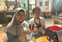 Sambil Kuliah, Mahasiswa Polbeng Muhammad Nabil Tekuni Bisnis Parfum Baba