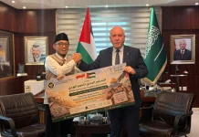 Penyerahan Simbolis Daging Dam Jemaah Haji Indonesia untuk Rakyat Palestina