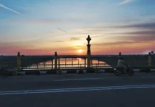 Pesona Senja Jembatan Siak Jadi Daya Tarik Wisata