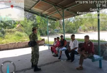 Babinsa Mandau Perkuat Wawasan Kebangsaan Warga Kampung Pancasila