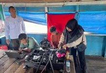 Disdukcapil Meranti Jemput Bola Layani Warga Suku Asli Terpencil