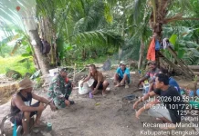 Penguatan Wawasan Kebangsaan Warga Kampung Pancasila oleh Babinsa