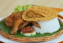 Keremesan Ayam Renyah, Pelengkap Ayam Goreng yang Mudah Dibuat di Rumah