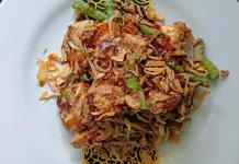 Tipat Cantok, Sajian Kuliner Khas Bali yang Lezat dan Kaya Sayuran