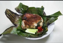Nasi Bakar, Sajian Nasi dengan Aroma Khas Daun Pisang