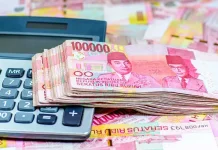 Tips Mengelola Keuangan di tengah Ketidakpastian Ekonomi Global