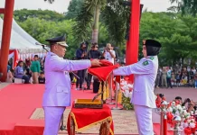 Wabup Bengkalis Pimpin Penurunan Bendera HUT RI ke 81