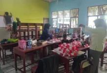Gotong Royong Orang Tua Warnai Lomba Keindahan Kelas SDN 04 Bengkalis