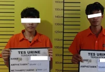 Dini Hari Digerebek, Dua Pemuda Positif Sabu Diamankan Polsek Rupat