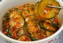 Oi Muchim, Salad Timun Pedas Khas Korea yang Segar dan Renyah