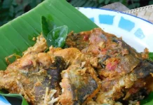 Pangek Lapuak, Kuliner Khas Barulak dengan Tulang Ikan Rapuh