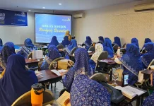 Darnelly Guril Dengarkan Cerita Perjuangan Leader Arminareka di Daerah