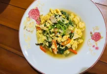 Praktis dan Lezat, Cah Bayam Tomat, Menu Sederhana untuk Keluarga