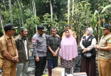 Pemkab Bengkalis Salurkan Bantuan untuk Korban Kebakaran di Desa Deluk