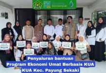 KUA Payung Sekaki Salurkan Bantuan Modal Usaha untuk 10 Warga