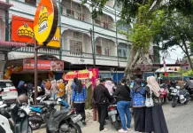 Roti Gembul Ramai Diserbu Pembeli di Bengkalis
