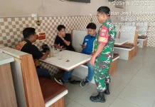 Babinsa Sungai Pakning Ajak Warga Perkuat Keamanan Lingkungan