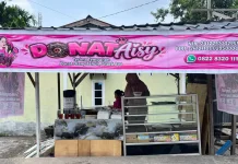 Usaha Kecil Bangkit, Mery Kembali Jualan Donat di Bengkalis