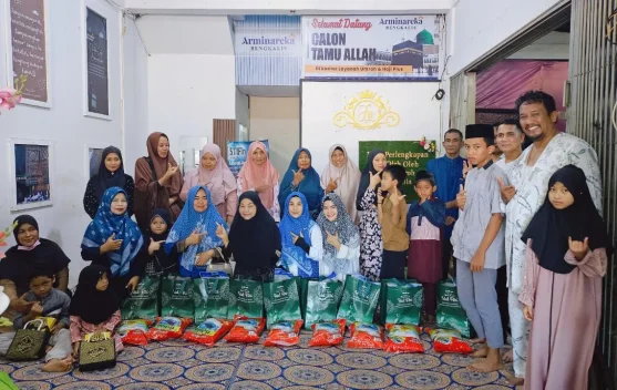 Arminareka Bengkalis Salurkan Zakat dan Santunan Anak Yatim
