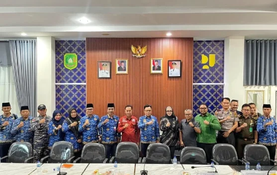 Bupati Asmar Harapkan Solusi Penutupan Panglong Arang Meranti